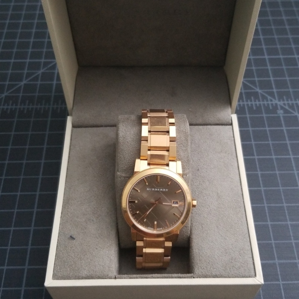 Burberry watch 38mm unisex rose gold watch